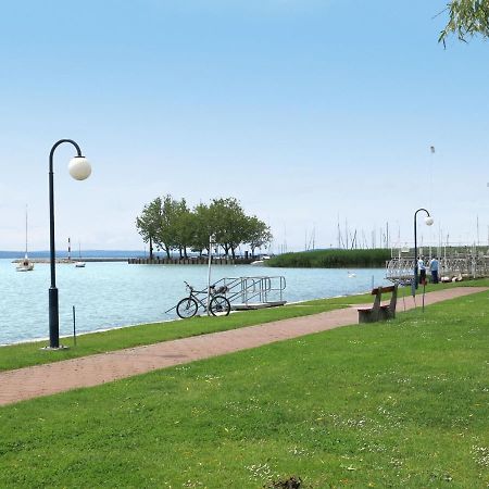 Holiday Home Balatontourist Fuered-3 By Interhome Balatonfured Exterior photo