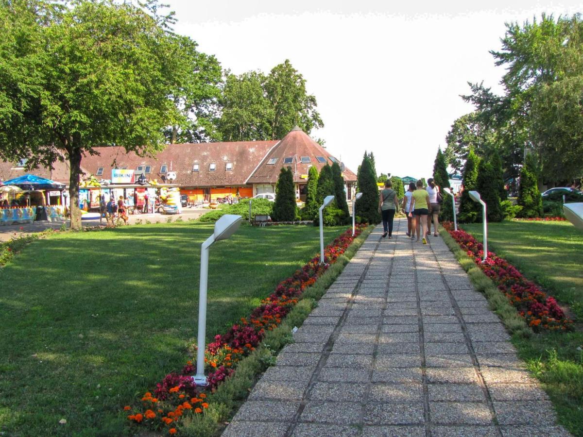 Holiday Home Balatontourist Fuered-3 By Interhome Balatonfured Exterior photo